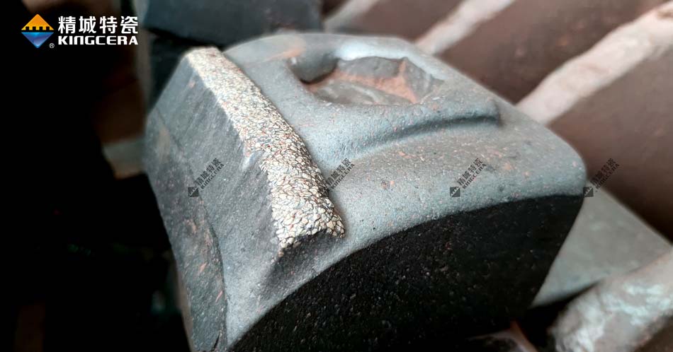 陶瓷金属复合耐磨锤头|破碎机陶瓷合金锤头